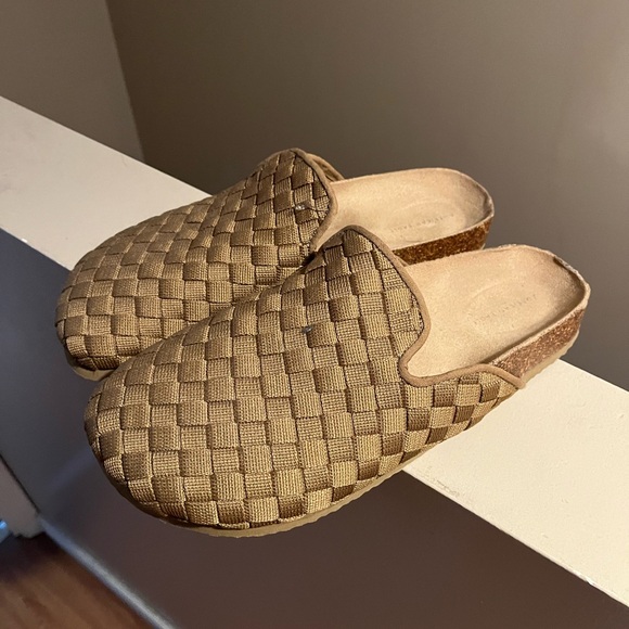 American Eagle Outfitters Other - American Eagle Woven Tan Slip-On Mules
